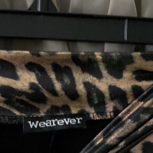 Gold Leopard Print Tights - Picture 3 of 4